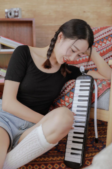 刘汉玩四朵金花